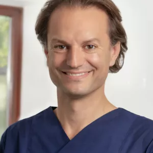 Dr. med. dent. Sebastian Bowien M. Sc. Orale Chirurgie / Impla