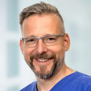 Dr. med. dent. Tobias Schütte
