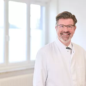 Dr. med. Matthias Schlensak