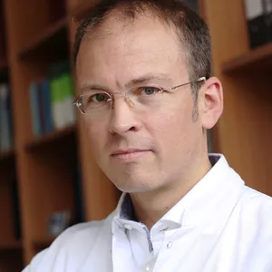 Prof. Dr. Tobias L. Schulte