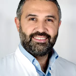 Dr. med. Hakan Cangür
