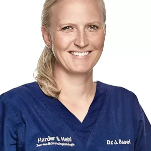 Dr. med. dent. Julia Basel M.Sc.