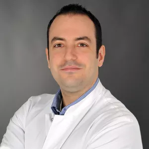 Dr. med. Nikolaos Tsiampalis
