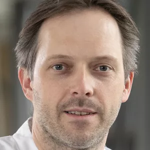 Dr. med. univ. et scient. med. Tobias Güldner