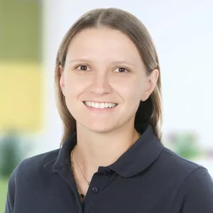 Dr. Elisa Riekert