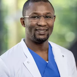 Dr. Faruk Nahuche