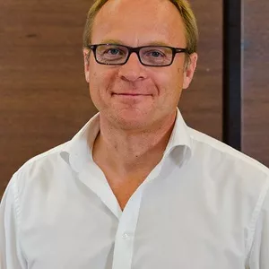 Prof. (SHB) Dr. med. Dirk Hempel