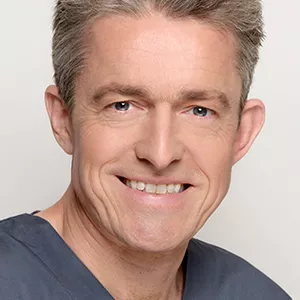 Dr. med. dent. M.Sc. Klaus Seegers M. Sc. Implantologie
